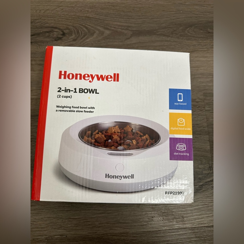 Honeywell 2-in-1 Smart Pet Bowl with Removable Slow Feeder Insert